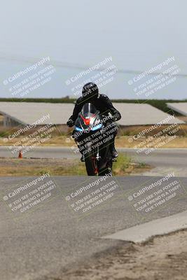 media/May-26-2025-Lets Ride (Mon) [[3bf1de1d65]]/C Group/1240pm (Wheelie Bump)/